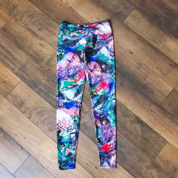 Onzie Pants - Onzie yoga pants tulip scenery graphic print
